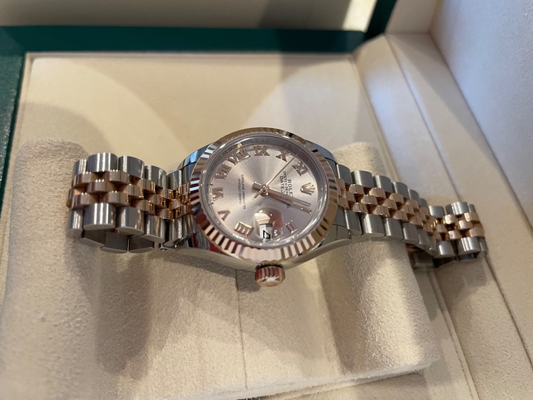 ロレックス デイトジャスト model 279171  （高級時計）の商品画像 - 査定依頼日：2026年1月30日 - 最高査定価格：1,880,000円