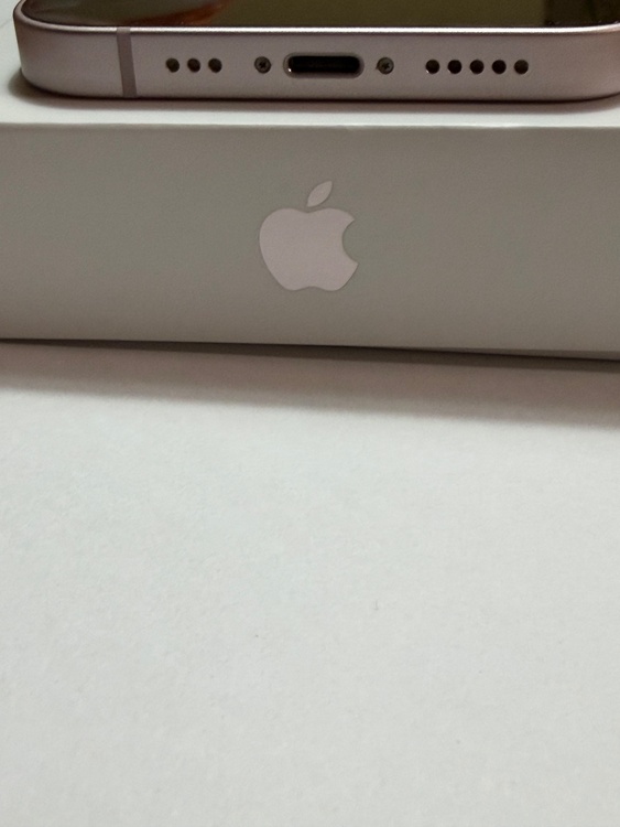 iPhone iPhone 13 128GB Softbank（スマホ）の商品画像 - 査定依頼日：2026年6月9日 - 最高査定価格：36,500円