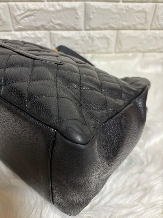 シャネル GST　 チェーン　ショルダー　トート ブラック キャビア　ブラック（ブランドバッグ）の商品画像 - 査定依頼日：2025年8月20日 - 最高査定価格：530,000円