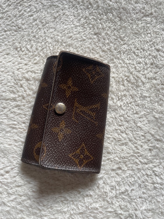 キーケース（ブランド財布・小物）の商品画像 - 査定依頼日：2025年9月11日 - 最高査定価格：1,000円