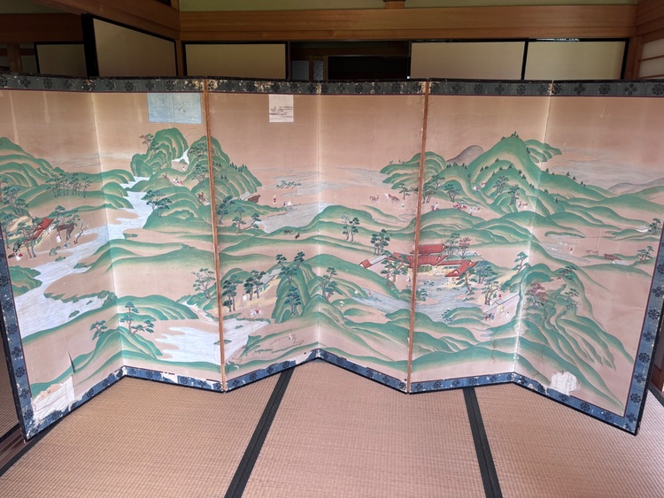 屏風（美術品・骨董品）の商品画像 - 査定依頼日：2026年5月2日 - 最高査定価格：3,000円