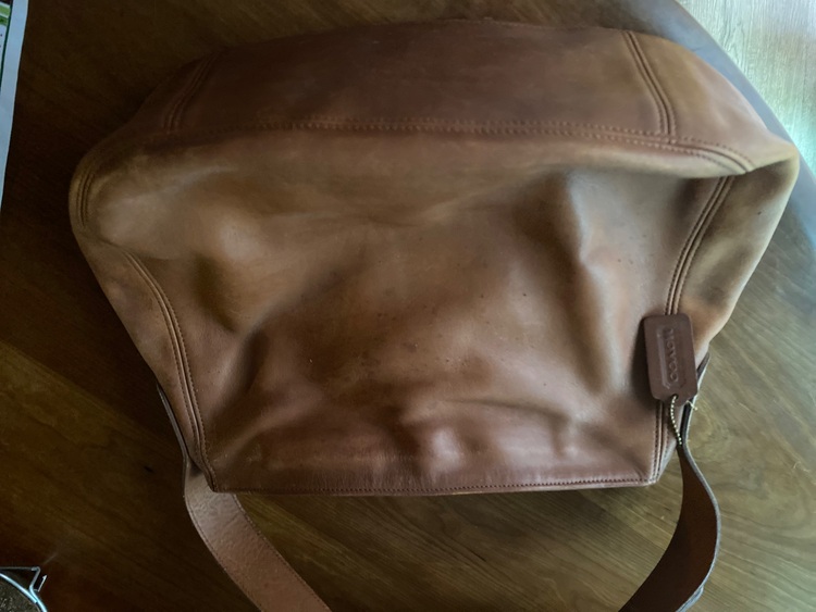 わからない（ブランドバッグ）の商品画像 - 査定依頼日：2025年9月13日 - 最高査定価格：3,000円