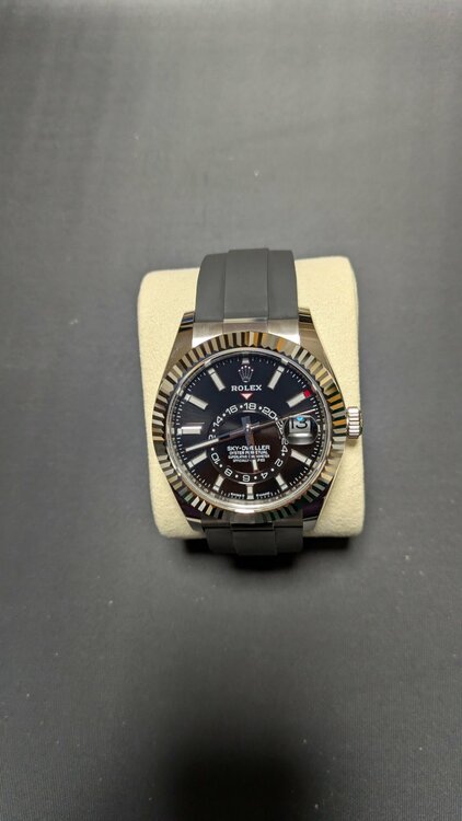ロレックス スカイドゥエラー 336239（高級時計）の商品画像 - 査定依頼日：2026年2月13日 - 最高査定価格：6,300,000円