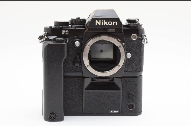【動作良好品★】ニコン F3 Nikon F3 アイレベル + MD-4 #M1（カメラ）の商品画像 - 査定依頼日：2025年8月31日 - 最高査定価格：40,000円