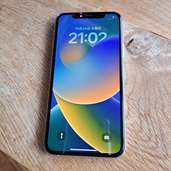 iPhone11 Pro 64GB docomo（スマホ）の商品画像 - 査定依頼日：2023年10月25日 - 最高査定価格：39,900円