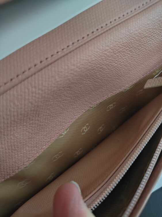 シャネル　ココボタンつ折り財布（ブランド財布・小物）の商品画像 - 査定依頼日：2025年8月28日 - 最高査定価格：10,000円