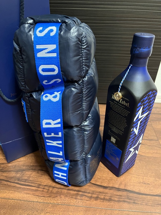 ジョニーウォーカー ブルーラベル アイスシャレー（お酒）の商品画像 - 査定依頼日：2025年10月9日 - 最高査定価格：23,000円