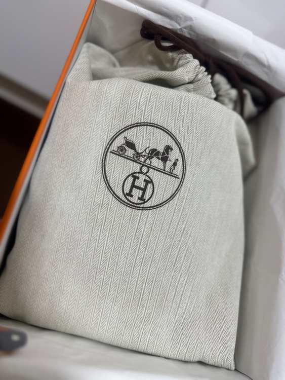 ピコタン　マットクロコ　ノアール　ゴールド金具（ブランドバッグ）の商品画像 - 査定依頼日：2026年1月16日 - 最高査定価格：2,600,000円