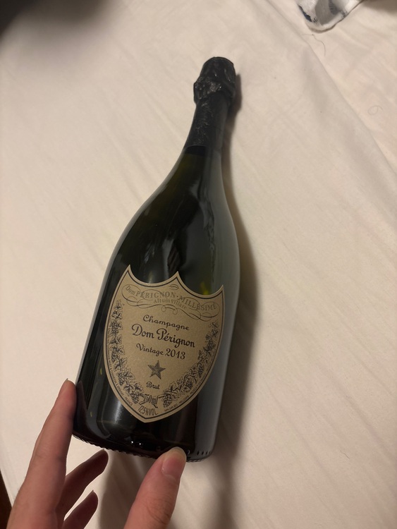 シャンパン ドン・ペリニヨン （お酒）の商品画像 - 査定依頼日：2025年6月20日 - 最高査定価格：19,500円