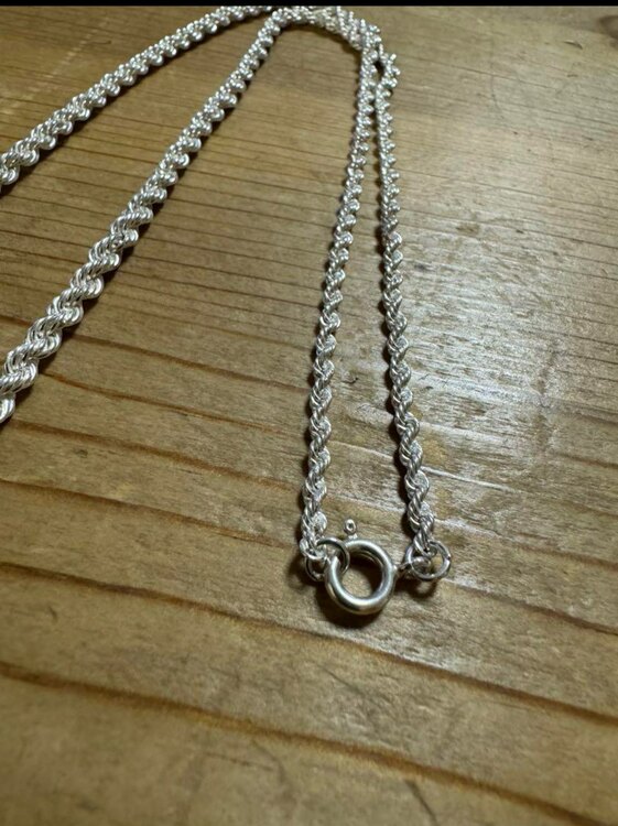 ロープチェーンネックレス（金・貴金属）の商品画像 - 査定依頼日：2025年3月2日 - 最高査定価格：250,000円