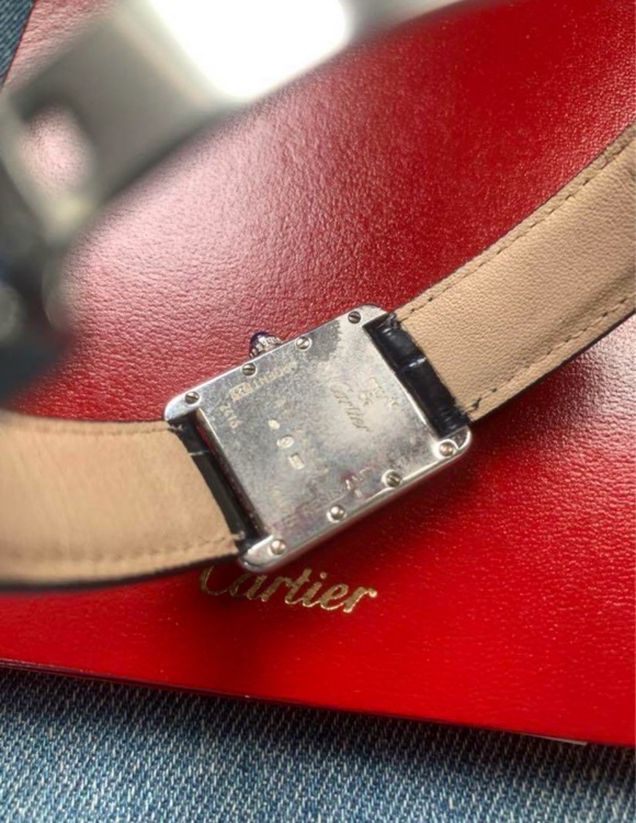 カルティエ タンク w101405（高級時計）の商品画像 - 査定依頼日：2025年7月21日 - 最高査定価格：330,000円