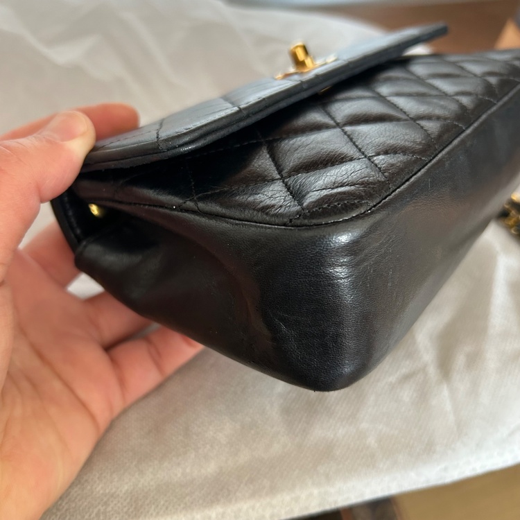 ミニマトラッセ　チェーンショルダー（ブランドバッグ）の商品画像 - 査定依頼日：2026年1月30日 - 最高査定価格：350,000円