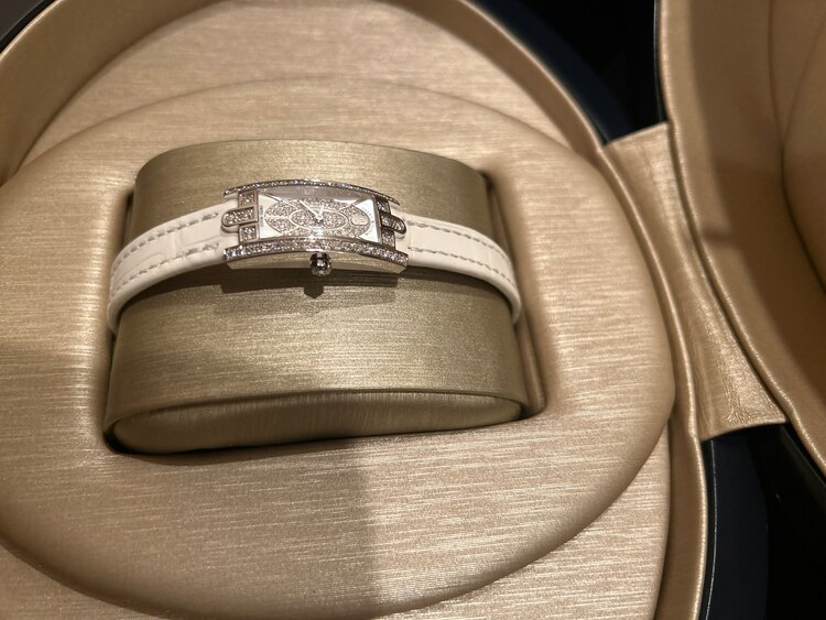 Avenue C Mini（高級時計）の商品画像 - 査定依頼日：2025年5月30日 - 最高査定価格：1,500,000円