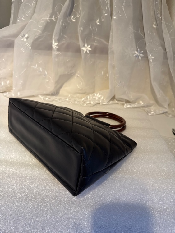 マトラッセ　ウッドハンドル（ブランドバッグ）の商品画像 - 査定依頼日：2026年4月14日 - 最高査定価格：140,000円