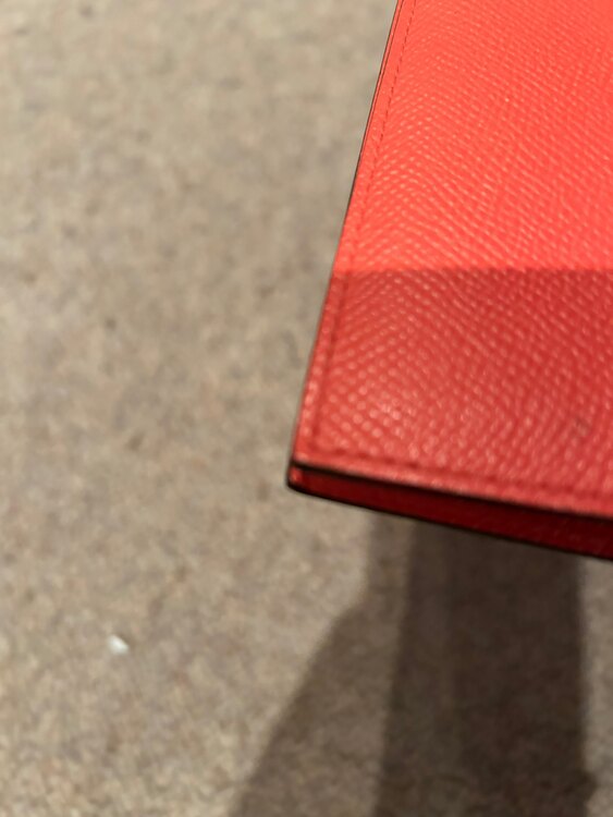 アジェンダヴィジョン　（ブランド財布・小物）の商品画像 - 査定依頼日：2025年1月17日 - 最高査定価格：15,000円