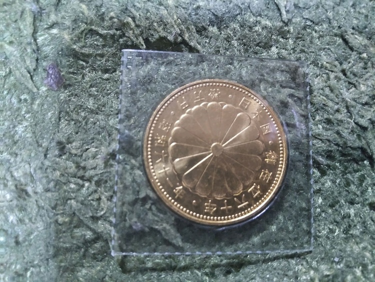 天皇陛下御在位60年記念10万円金貨（金・貴金属）の商品画像 - 査定依頼日：2026年7月4日 - 最高査定価格：430,000円