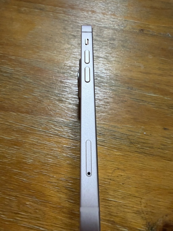 iPhone 13 mini 256GB SIMフリー（スマホ）の商品画像 - 査定依頼日：2026年5月1日 - 最高査定価格：30,000円