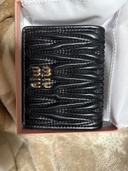 ミュウミュウ  （ブランドバッグ）の商品画像 - 査定依頼日：2025年12月12日 - 最高査定価格：30,000円