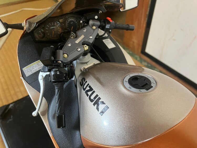 ディアゴスティーニ1/4スズキGSX1300R（フィギュア・プラモデル）の商品画像 - 査定依頼日：2025年6月1日 - 最高査定価格：30,000円