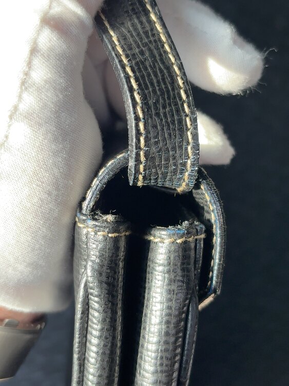 ショルダーバッグ（ブランドバッグ）の商品画像 - 査定依頼日：2025年4月12日 - 最高査定価格：37,000円