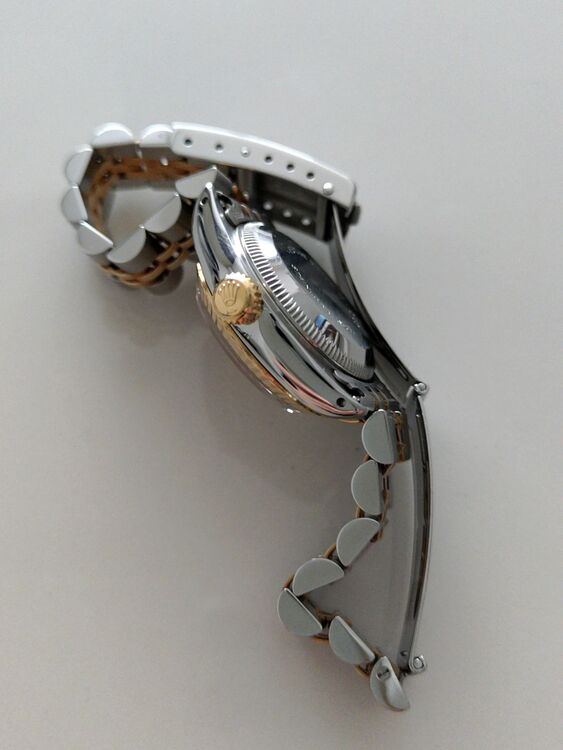 ロレックス デイトジャスト 6917（高級時計）の商品画像 - 査定依頼日：2025年10月9日 - 最高査定価格：650,000円