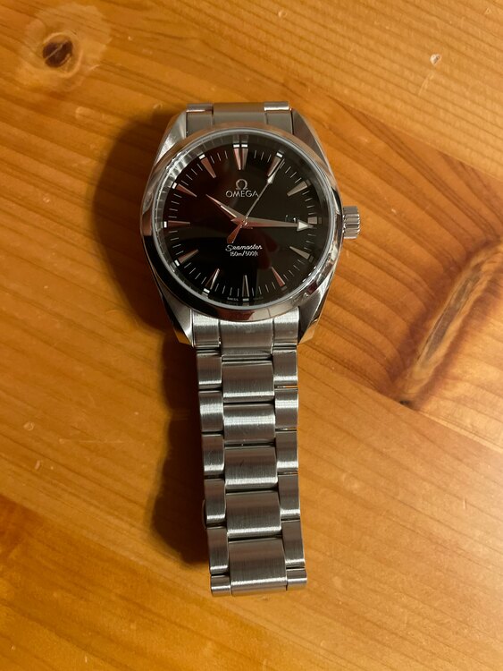 オメガ シーマスター オアクアテラ（高級時計）の商品画像 - 査定依頼日：2025年2月1日 - 最高査定価格：170,000円