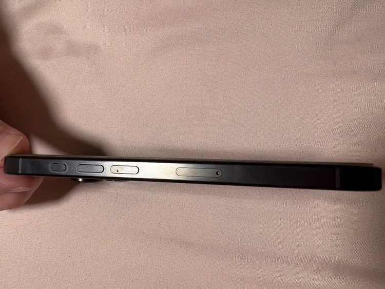 iPhone16Pro 256GB　（スマホ）の商品画像 - 査定依頼日：2025年8月29日 - 最高査定価格：135,000円