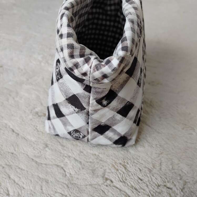 クルーズライントートバッグ（ブランドバッグ）の商品画像 - 査定依頼日：2025年5月23日 - 最高査定価格：45,000円