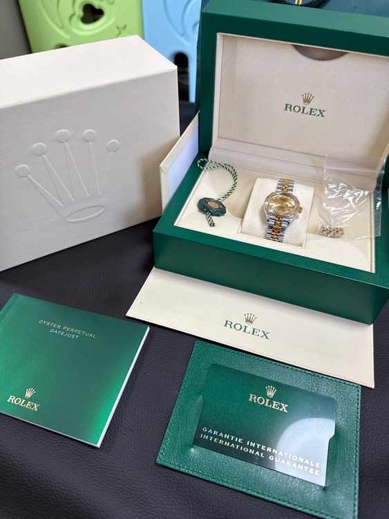 <font dir="auto" style="vertical-align: inherit;"><font dir="auto" style="vertical-align: inherit;">
Rolex
</font></font> <font dir="auto" style="vertical-align: inherit;"><font dir="auto" style="vertical-align: inherit;">
Datejust
</font></font> 27917（高級時計）の商品画像 - 査定依頼日：2026年4月16日 - 最高査定価格：2,380,000円