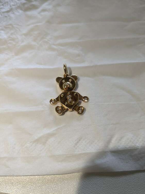 ポメラートくまペンダントトップ１８金（金・貴金属）の商品画像 - 査定依頼日：2025年5月15日 - 最高査定価格：200,000円