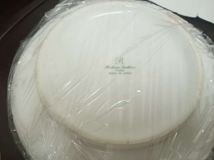 食器（食器）の商品画像 - 査定依頼日：2025年4月5日 - 最高査定価格：1円