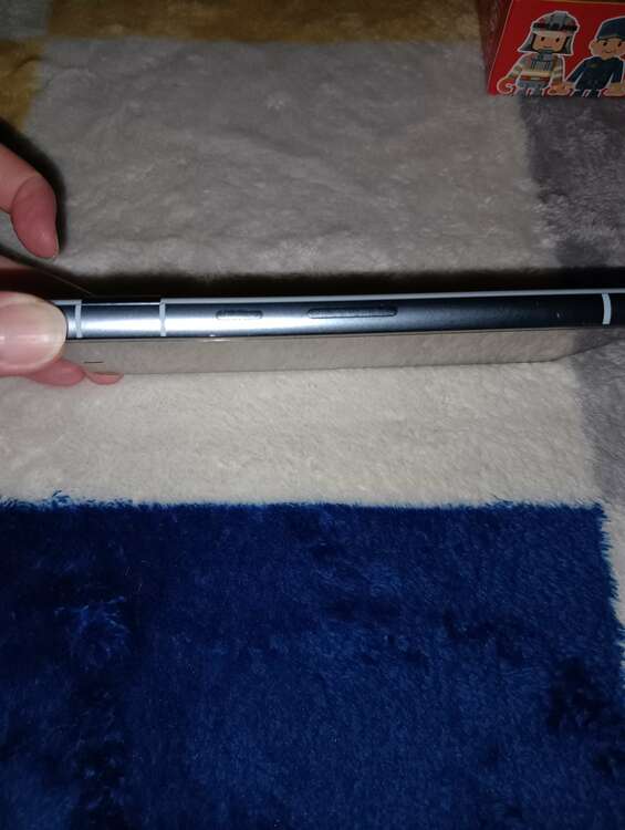 Googlepixel7a（スマホ）の商品画像 - 査定依頼日：2025年5月25日 - 最高査定価格：14,000円