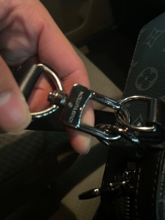 トリオメッセンジャー（ブランドバッグ）の商品画像 - 査定依頼日：2025年12月30日 - 最高査定価格：100,000円