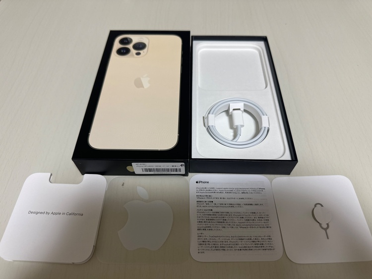 iPhone iPhone 13 Pro Max 128GB docomo（スマホ）の商品画像 - 査定依頼日：2026年9月10日 - 最高査定価格：100,000円