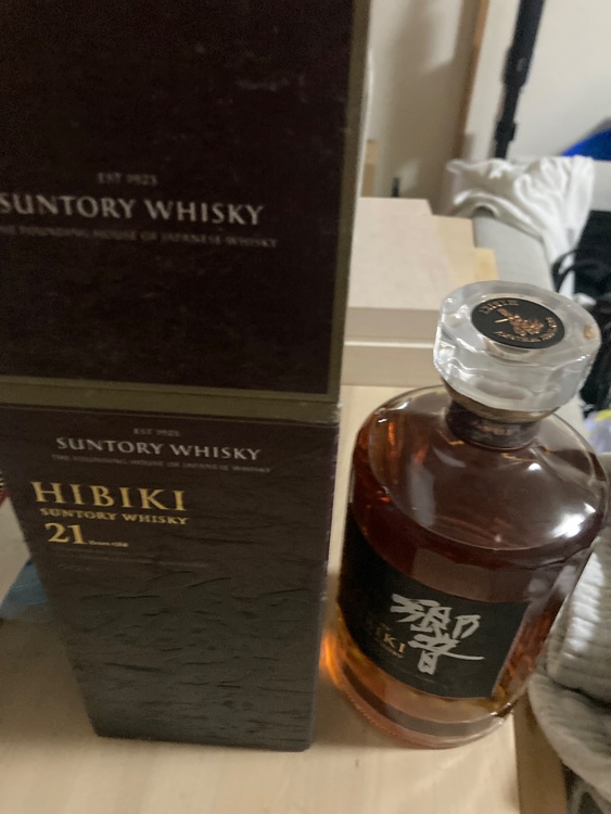 ウイスキー サントリー響 （お酒）の商品画像 - 査定依頼日：2025年12月3日 - 最高査定価格：66,000円