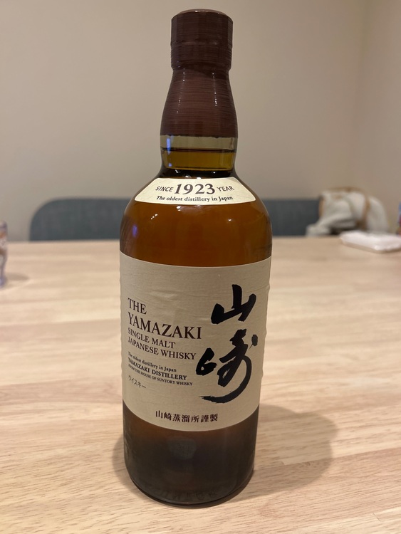 ウイスキー サントリー山崎 （お酒）の商品画像 - 査定依頼日：2025年6月3日 - 最高査定価格：10,000円