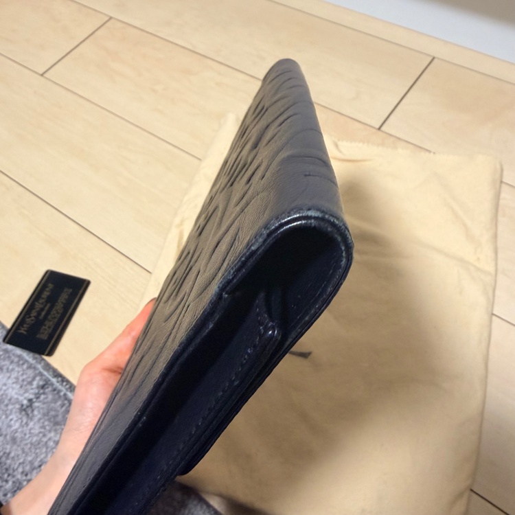 イブサンローラン  （ブランドバッグ）の商品画像 - 査定依頼日：2026年1月19日 - 最高査定価格：8,000円