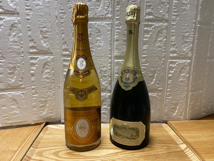 フランスワイン複数（お酒）の商品画像 - 査定依頼日：2025年9月8日 - 最高査定価格：247,000円