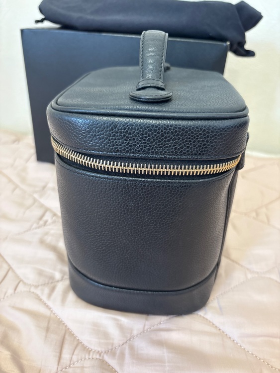 バニティ（ブランドバッグ）の商品画像 - 査定依頼日：2025年9月29日 - 最高査定価格：70,000円