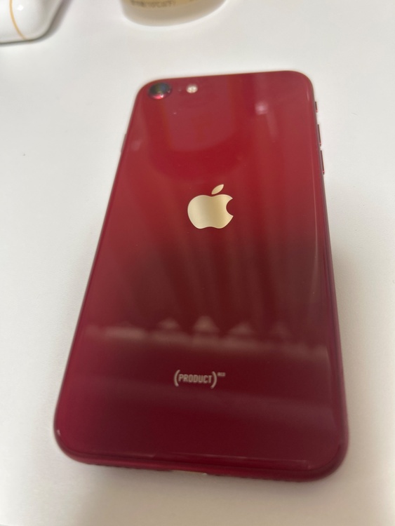 iPhone SE (第 3 世代) 128GB au（スマホ）の商品画像 - 査定依頼日：2026年5月7日 - 最高査定価格：18,000円