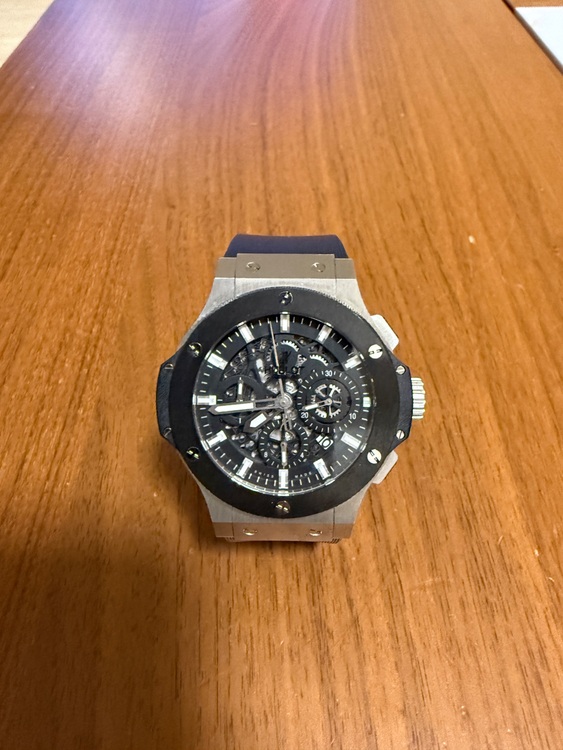 ウブロ ビックバン 311.SN.1170.RX（高級時計）の商品画像 - 査定依頼日：2025年6月21日 - 最高査定価格：875,000円