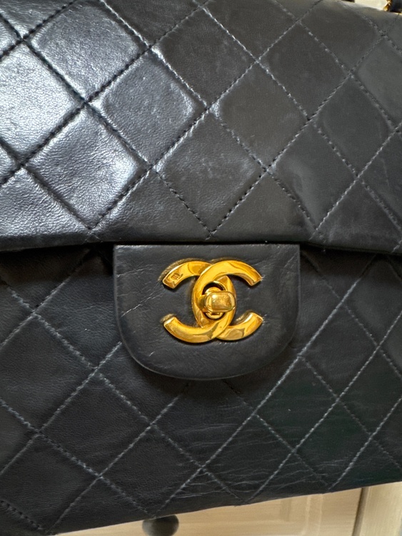 ダブルフラップマトラッセ25（ブランドバッグ）の商品画像 - 査定依頼日：2026年2月21日 - 最高査定価格：400,000円