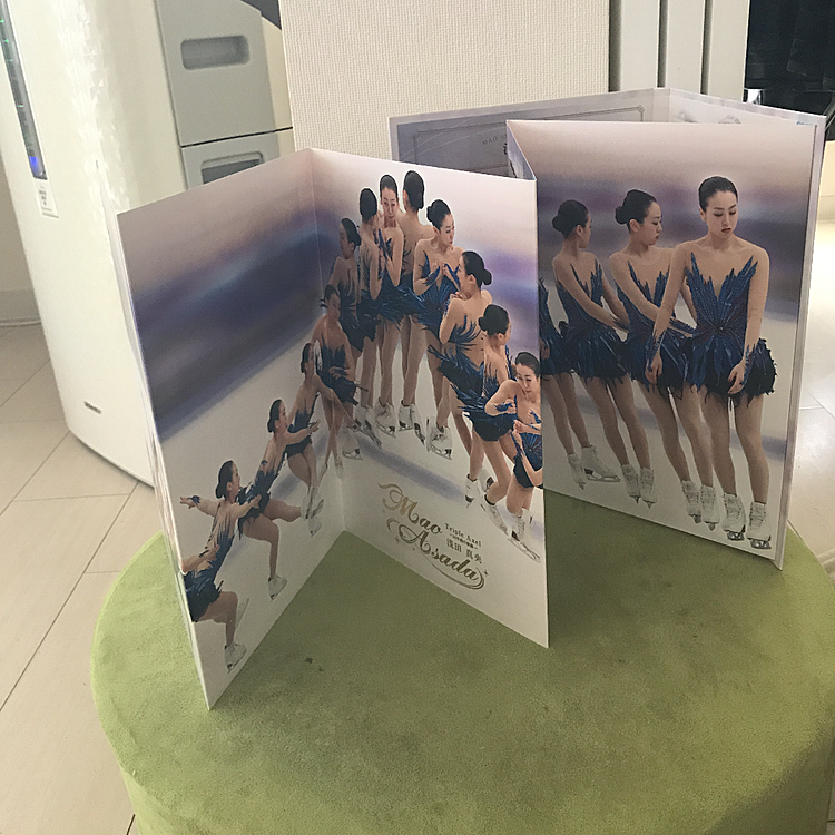 バンクバーオリンピック代表選手団記念切手と浅田真央 10年間の軌跡記念切手（切手）の商品画像 - 査定依頼日：2020年3月21日 - 最高査定価格：560円