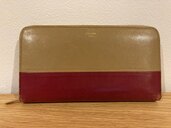 セリーヌ102623HTM 04CR（ブランド財布・小物）の商品画像 - 査定依頼日：2023年11月24日 - 最高査定価格：16,000円