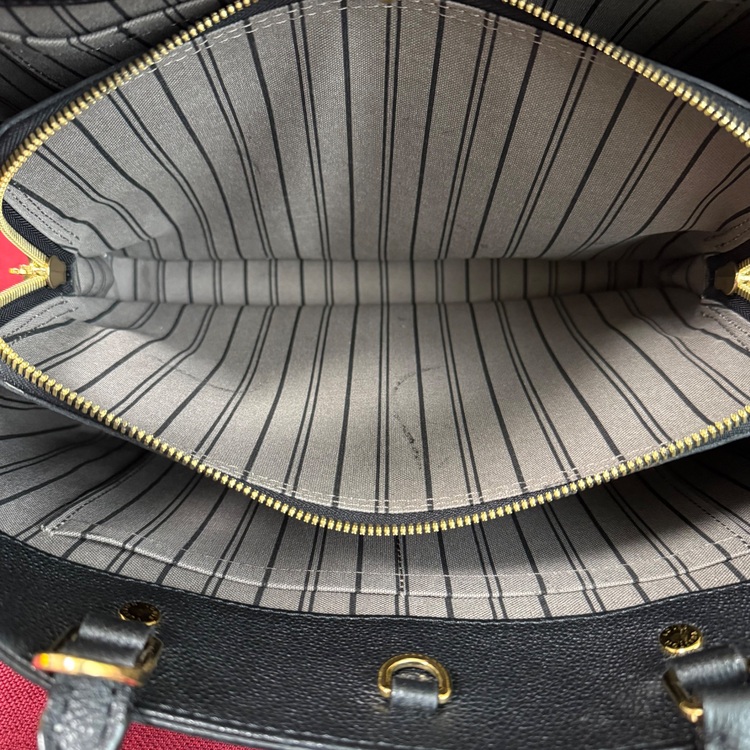 モンテーニュMM M41048（ブランドバッグ）の商品画像 - 査定依頼日：2025年6月12日 - 最高査定価格：180,000円