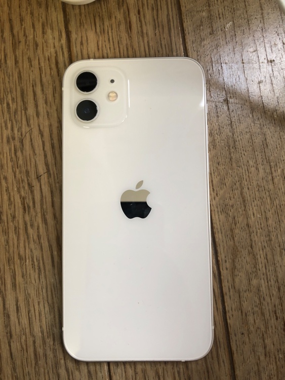 iPhone iPhone 12 128GB docomo（スマホ）の商品画像 - 査定依頼日：2026年9月24日 - 最高査定価格：22,500円