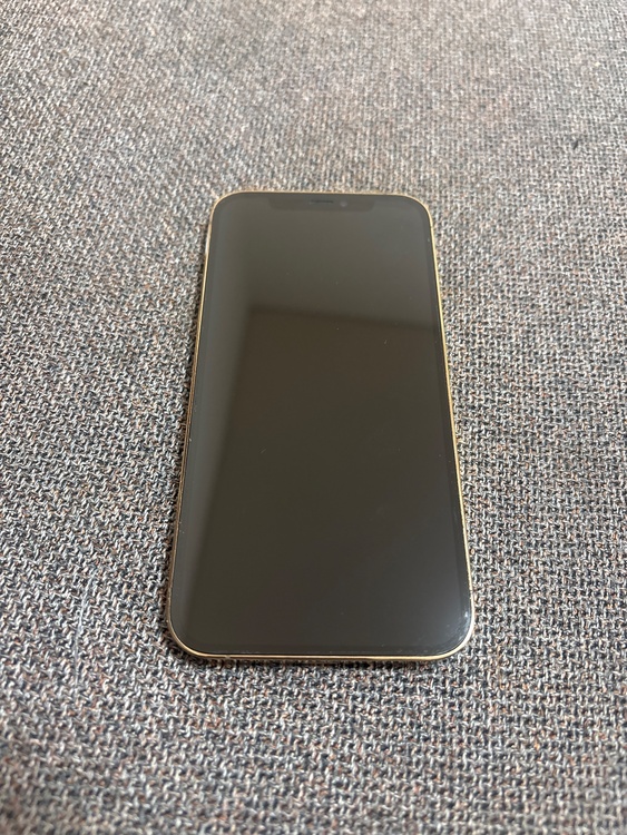 iPhone iPhone 12 Pro 128GB Softbank（スマホ）の商品画像 - 査定依頼日：2026年5月26日 - 最高査定価格：27,000円