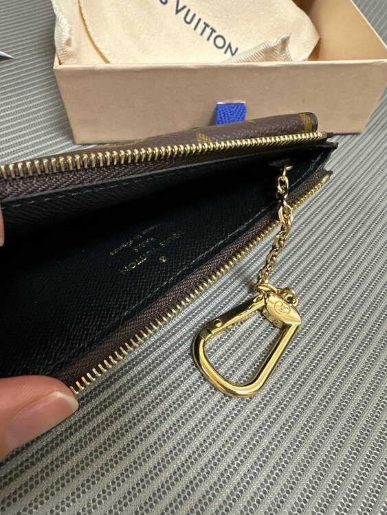 M69431（ブランド財布・小物）の商品画像 - 査定依頼日：2025年2月7日 - 最高査定価格：25,000円