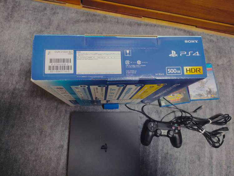 プレイステーション4 CUH-2100AB01（ゲーム機本体・ゲームソフト）の商品画像 - 査定依頼日：2023年1月25日 - 最高査定価格：12,000円