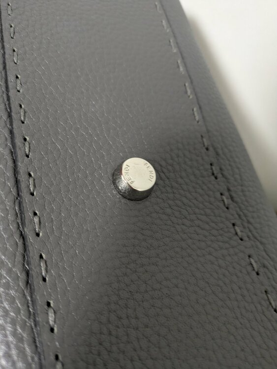 フェンディ（ブランドバッグ）の商品画像 - 査定依頼日：2026年8月27日 - 最高査定価格：100,000円